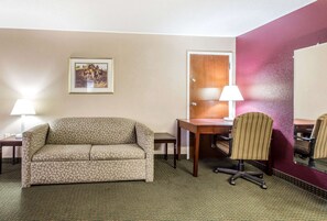 Suite, 1 King Bed, Non Smoking | Blackout drapes, soundproofing, iron/ironing board, free WiFi