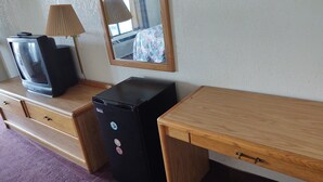 Unclassified image, 3 of 8, button - Travel Inn Perrysburg (Perrysburg)