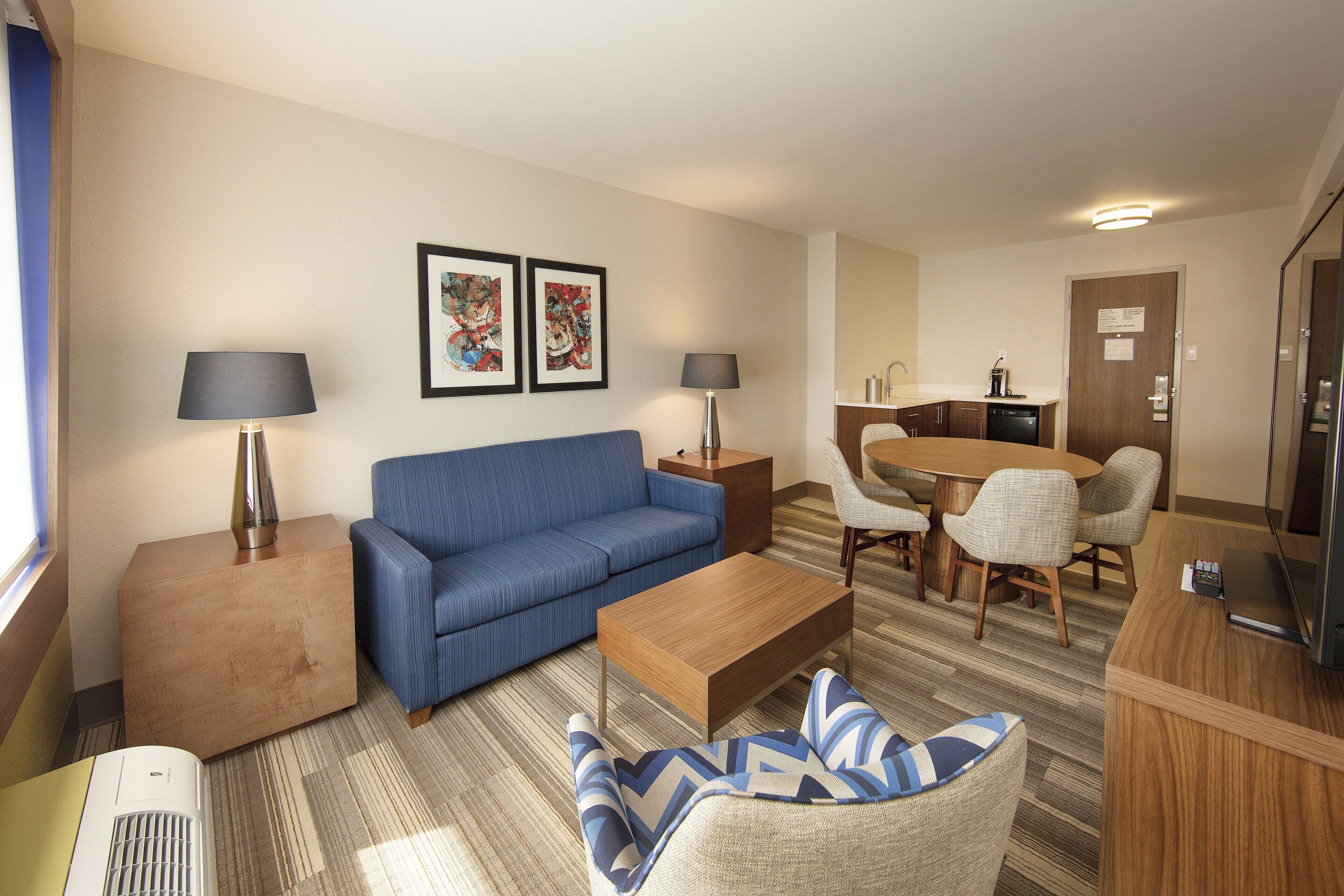 In-room safe, desk, laptop workspace, blackout drapes