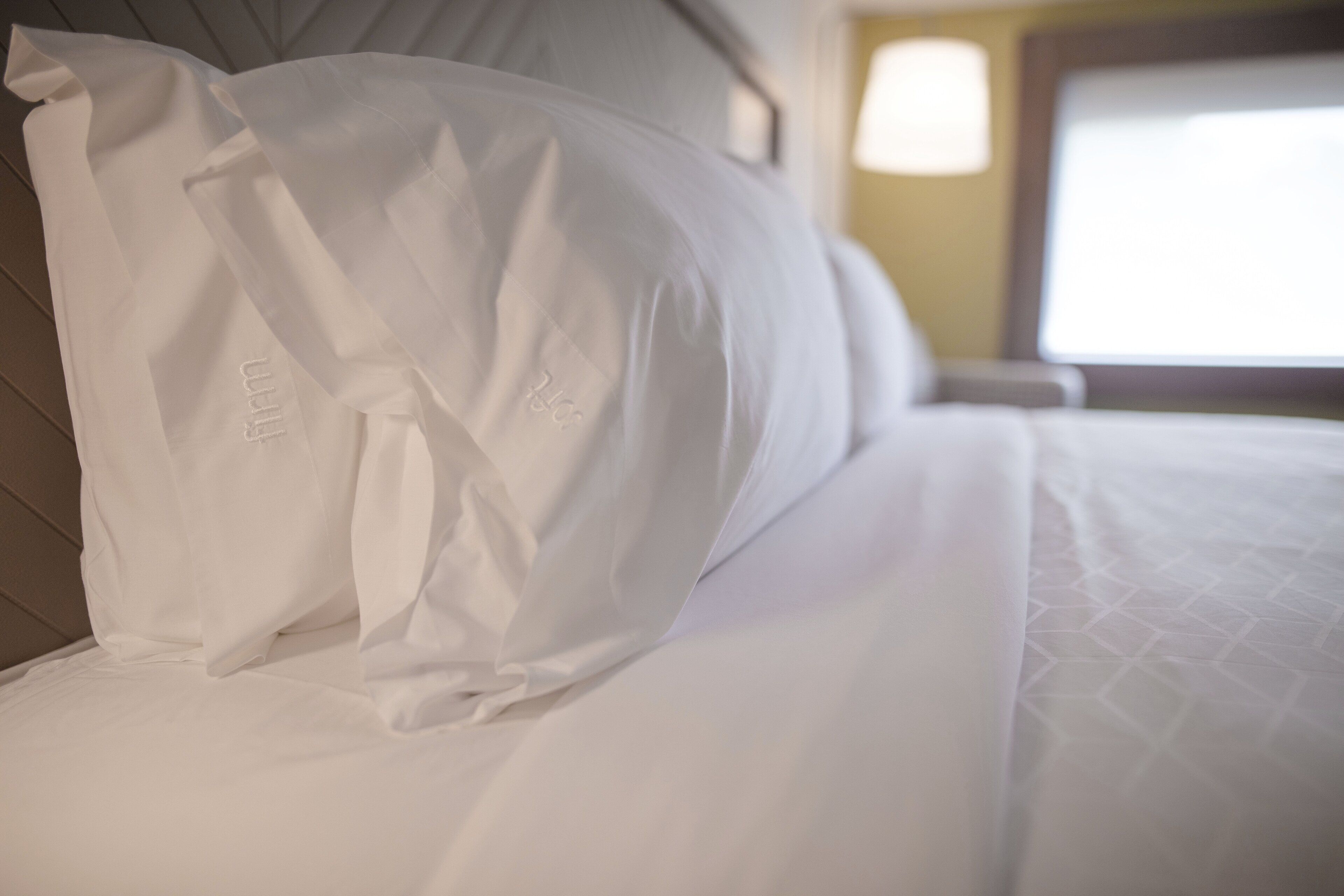 in-room safe, desk, laptop workspace, blackout curtains