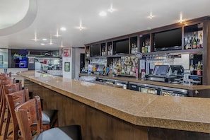 Bar (on property) - Best Western Canoga Park Motor Inn (Winnetka)