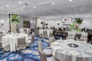 Ballroom - Doubletree by Hilton Harrisonburg (Harrisonburg)
