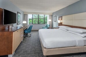 고급 침구, 객실 내 금고, 책상, 노트북 작업 공간