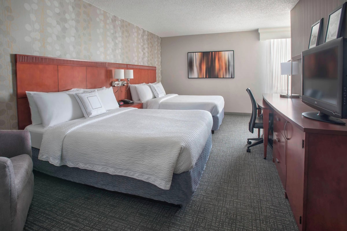 Room, 2 Queen Beds, Non Smoking | Premium bedding, desk, iron/ironing board, free cots/infant beds