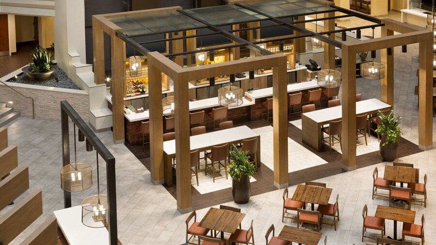 Embassy Suites by Hilton Austin Downtown South Congress