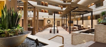 Embassy Suites by Hilton Austin Downtown South Congress