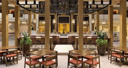 Embassy Suites by Hilton Austin Downtown South Congress