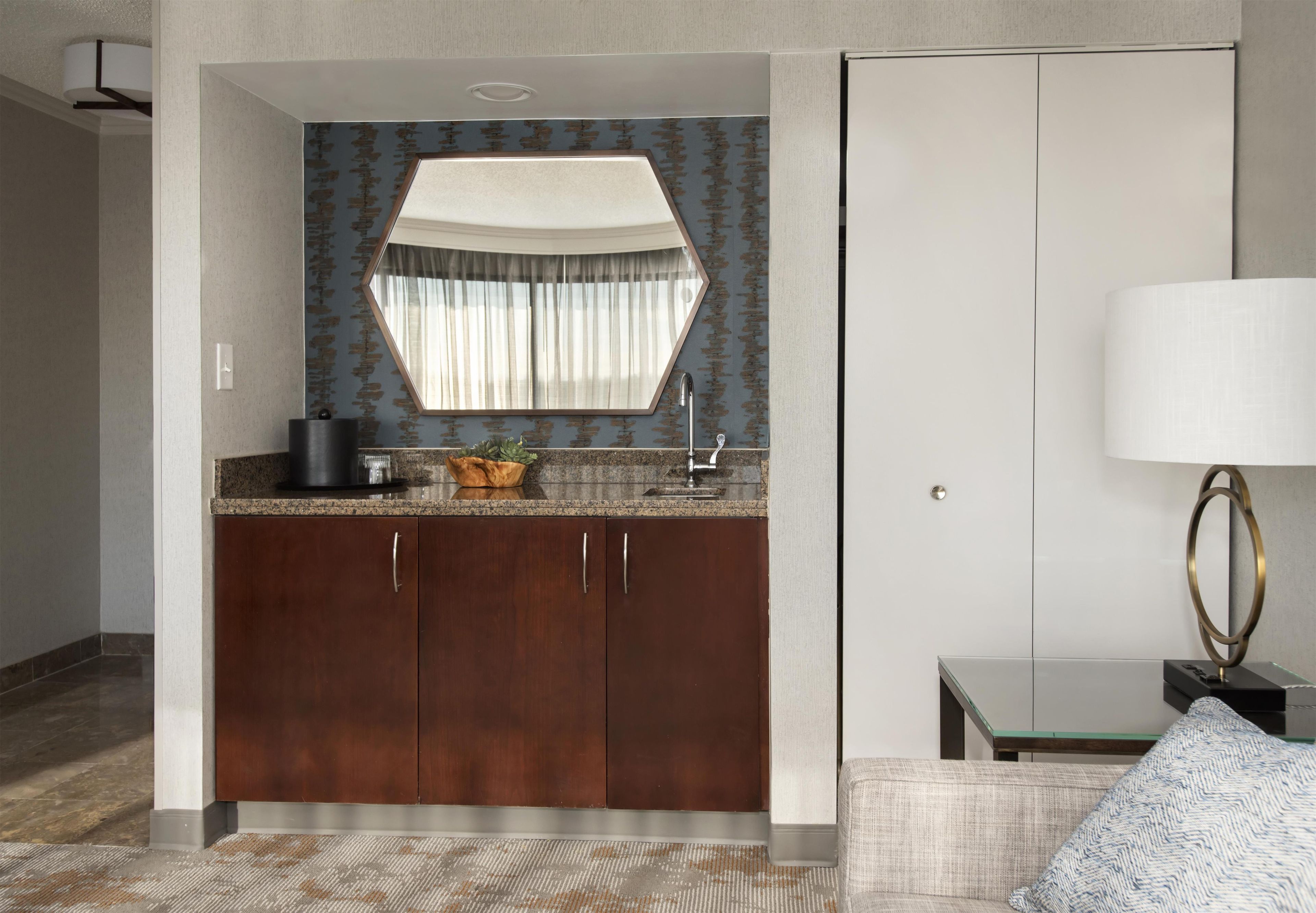 Minibar