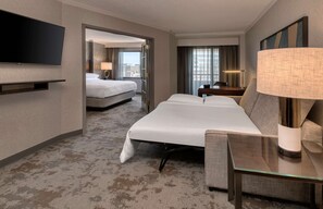 1 bedroom, Egyptian cotton sheets, premium bedding, pillowtop beds