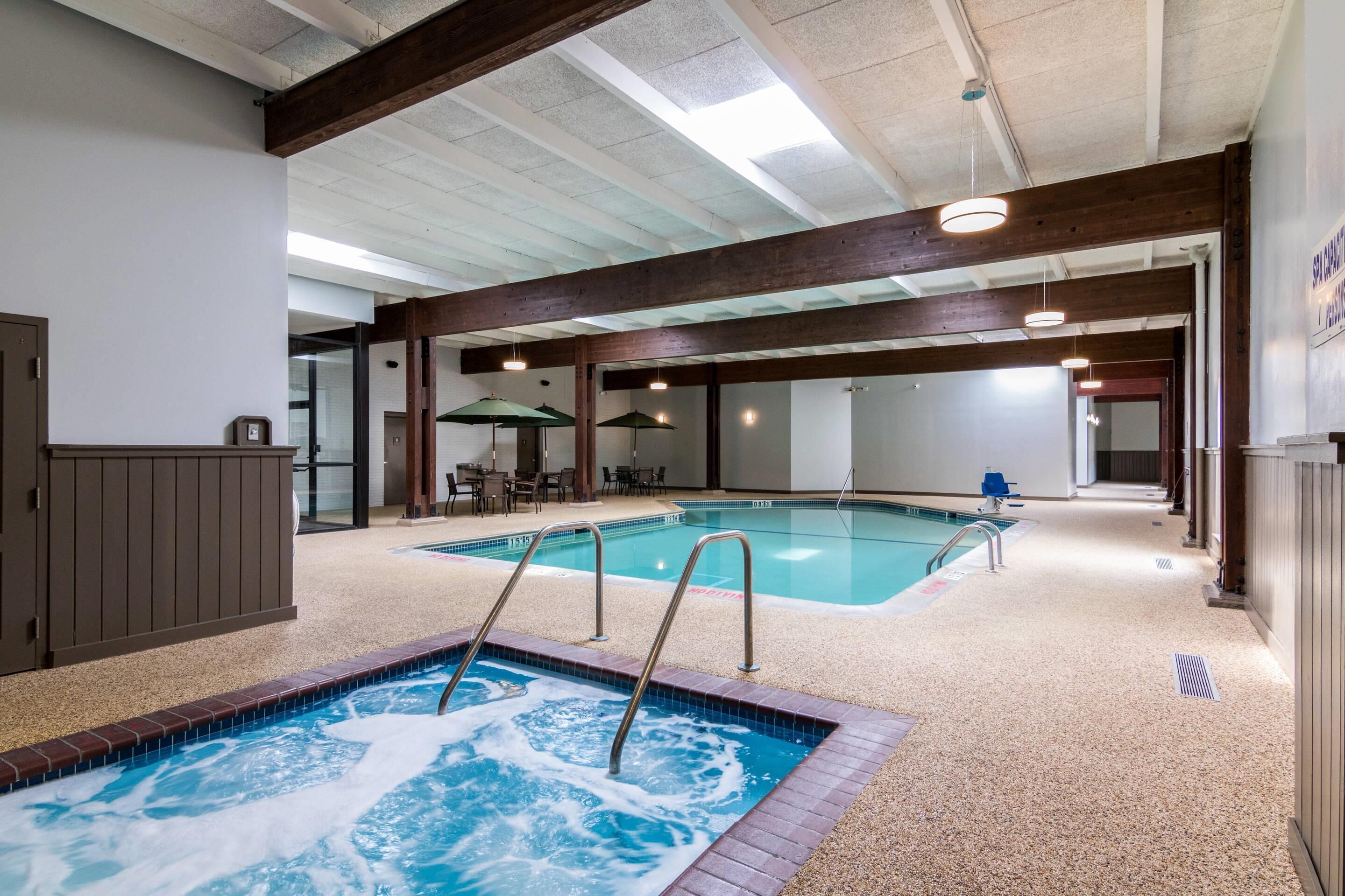 Una piscina techada