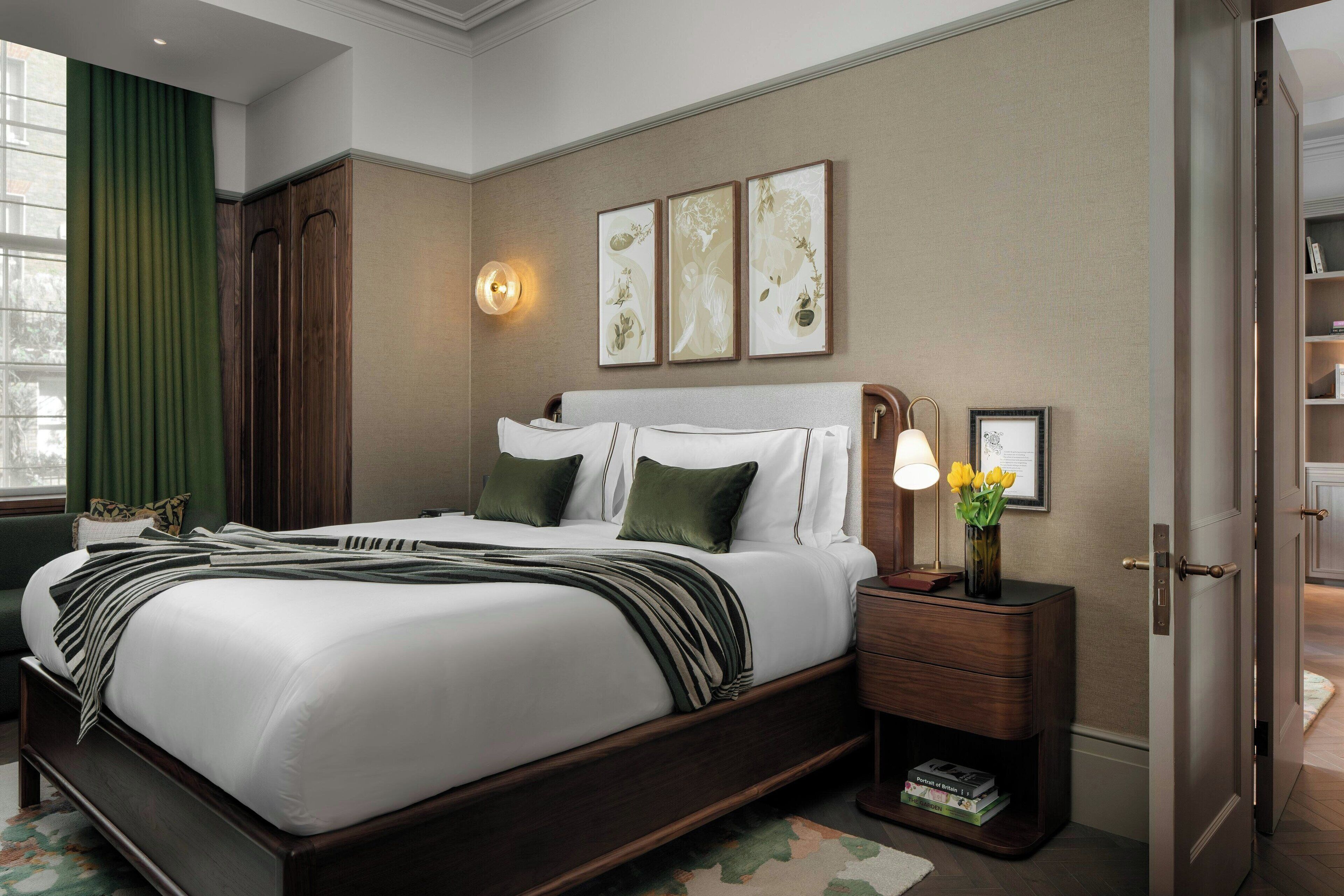 1 bedroom, egyptian cotton sheets, premium bedding, select comfort beds