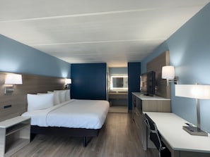 1 bedroom, desk, blackout curtains, free WiFi