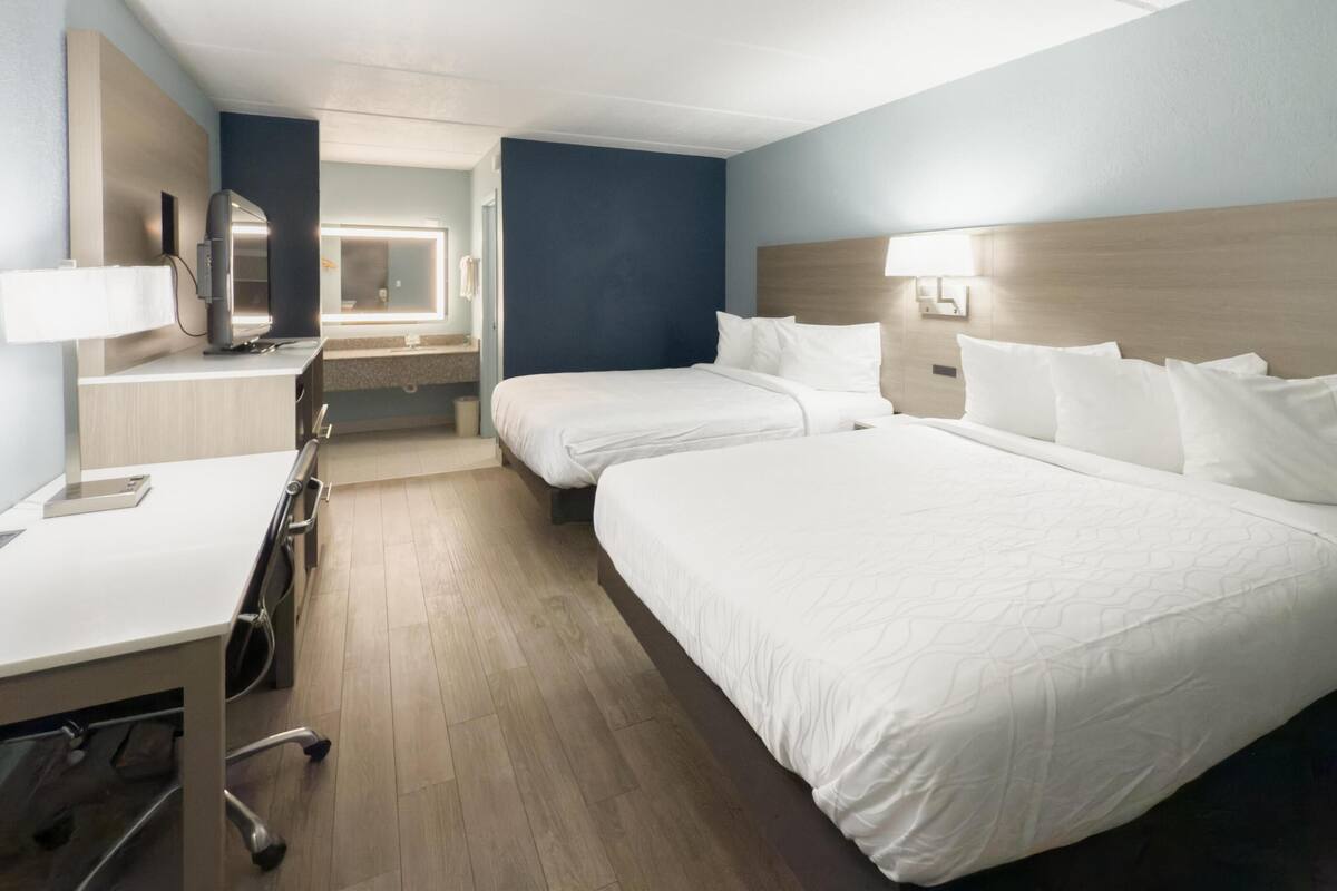 1 bedroom, desk, blackout curtains, free wifi