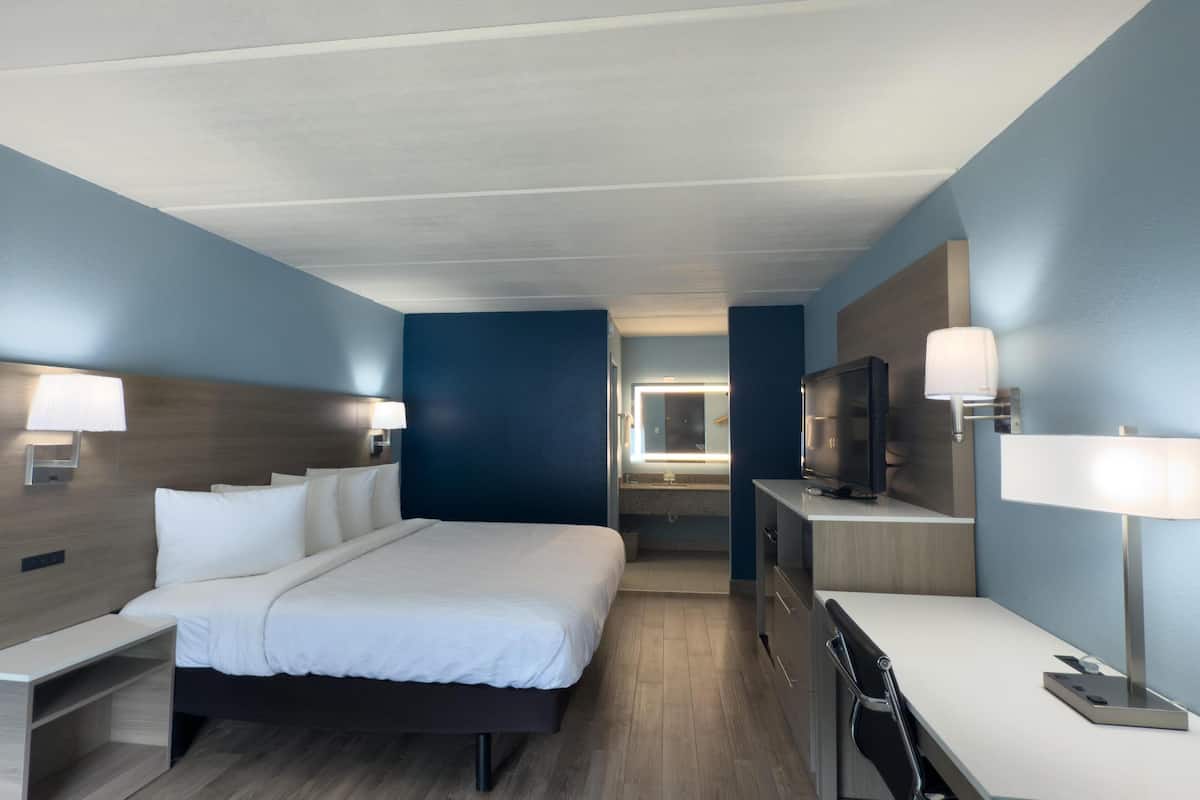 1 bedroom, desk, blackout curtains, free wifi