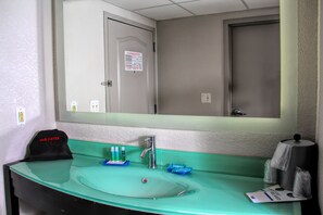 Suite, 1 King-Bett, Badewanne | Badezimmer