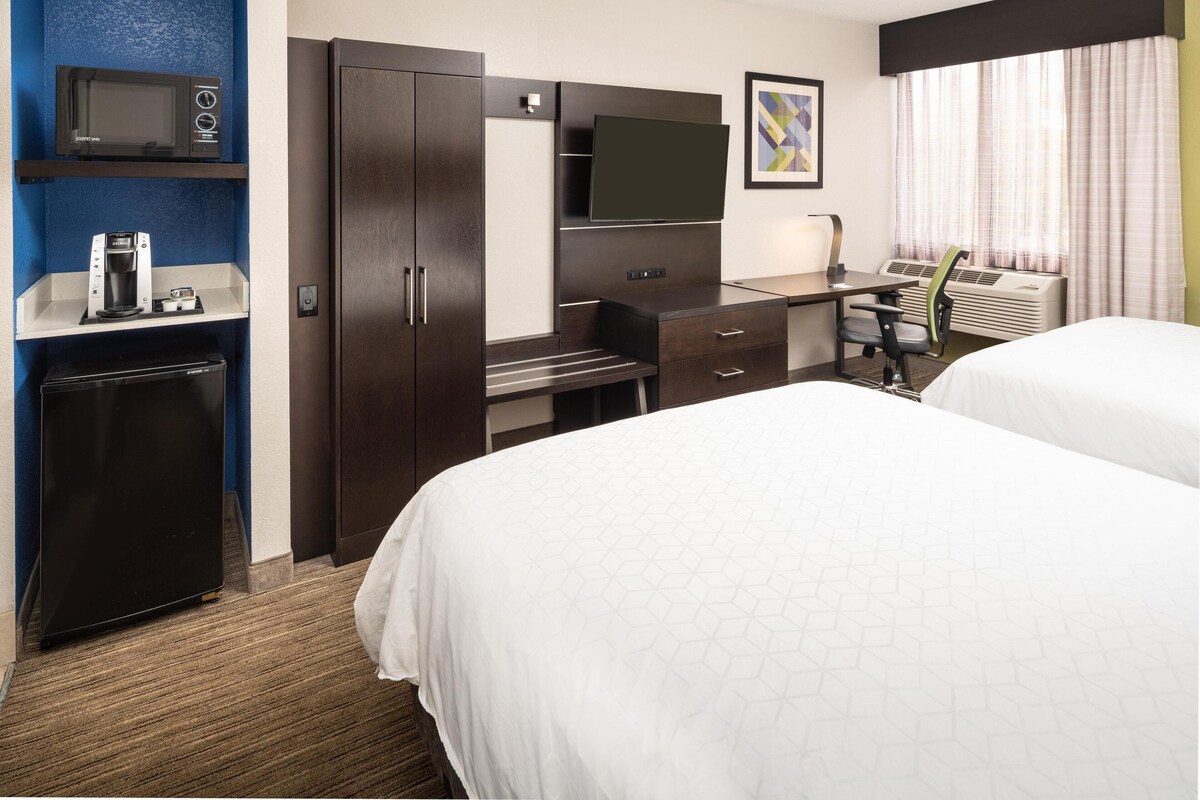 In-room safe, desk, blackout curtains, soundproofing