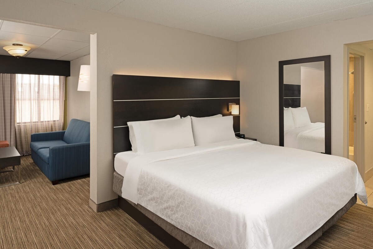 In-room safe, desk, blackout curtains, soundproofing