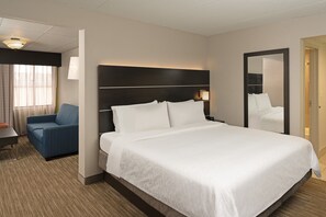 Suite, 1 King Bed, Non Smoking | In-room safe, individually furnished, desk, blackout curtains