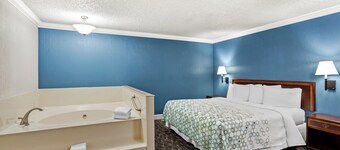 HomeTowne Studios by Red Roof Yuba City Bonanza – Marysville