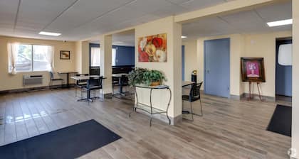 I-80 Inn & Suites