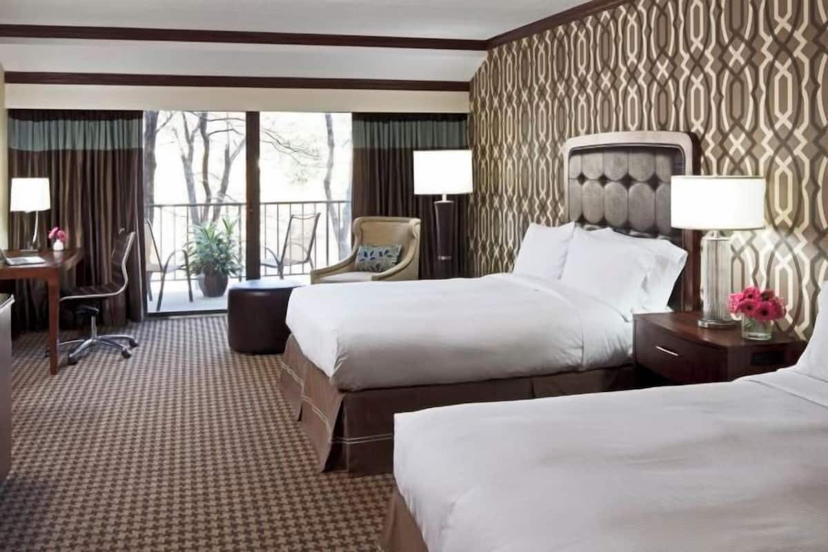 Premium bedding, pillowtop beds, in-room safe, desk