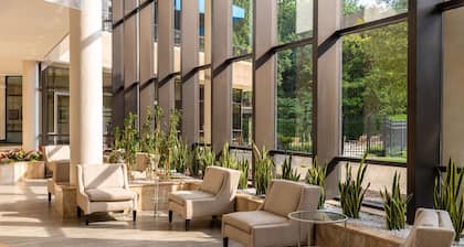 Hilton Alexandria Mark Center