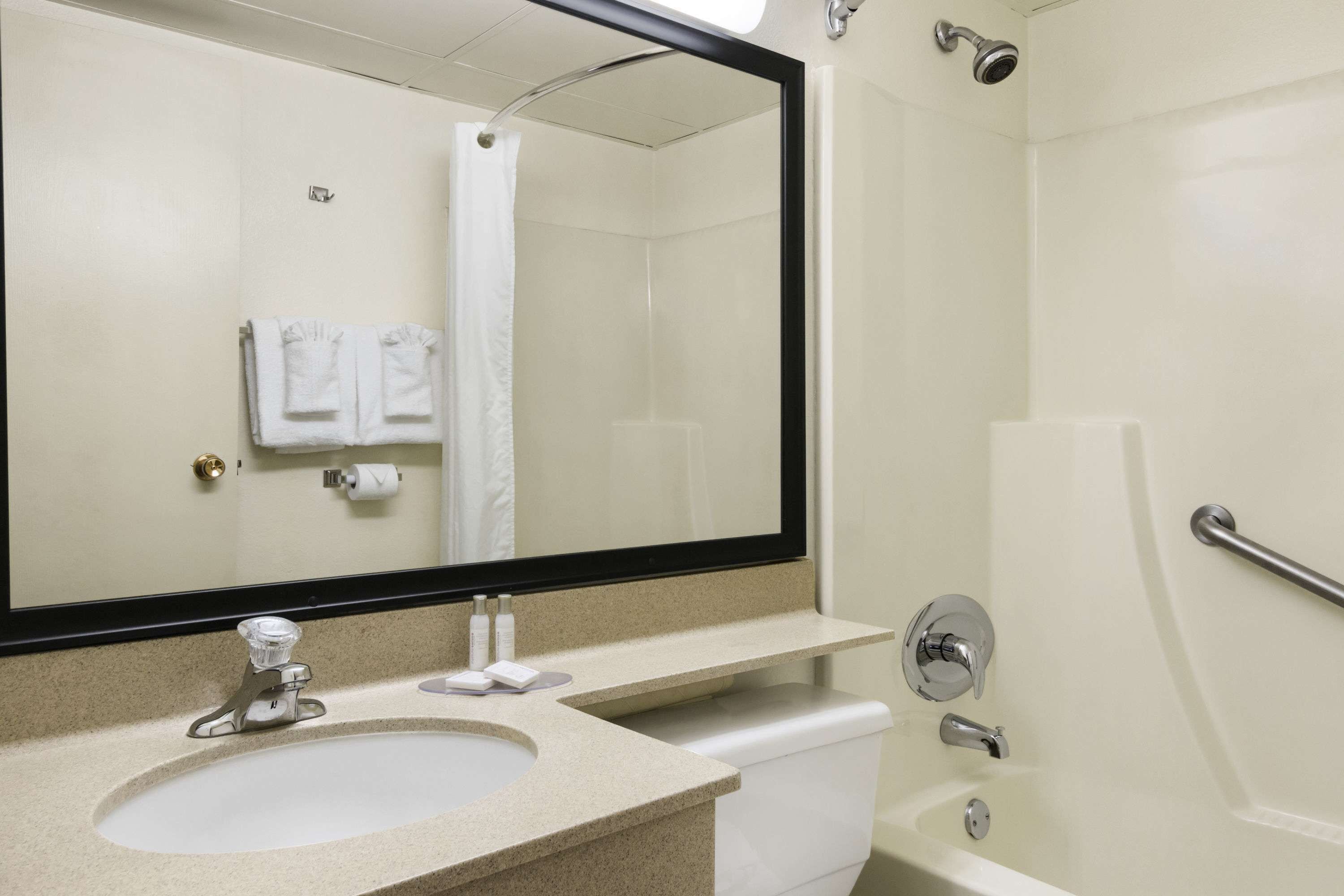 Foto - Travelodge by Wyndham Edmonton South