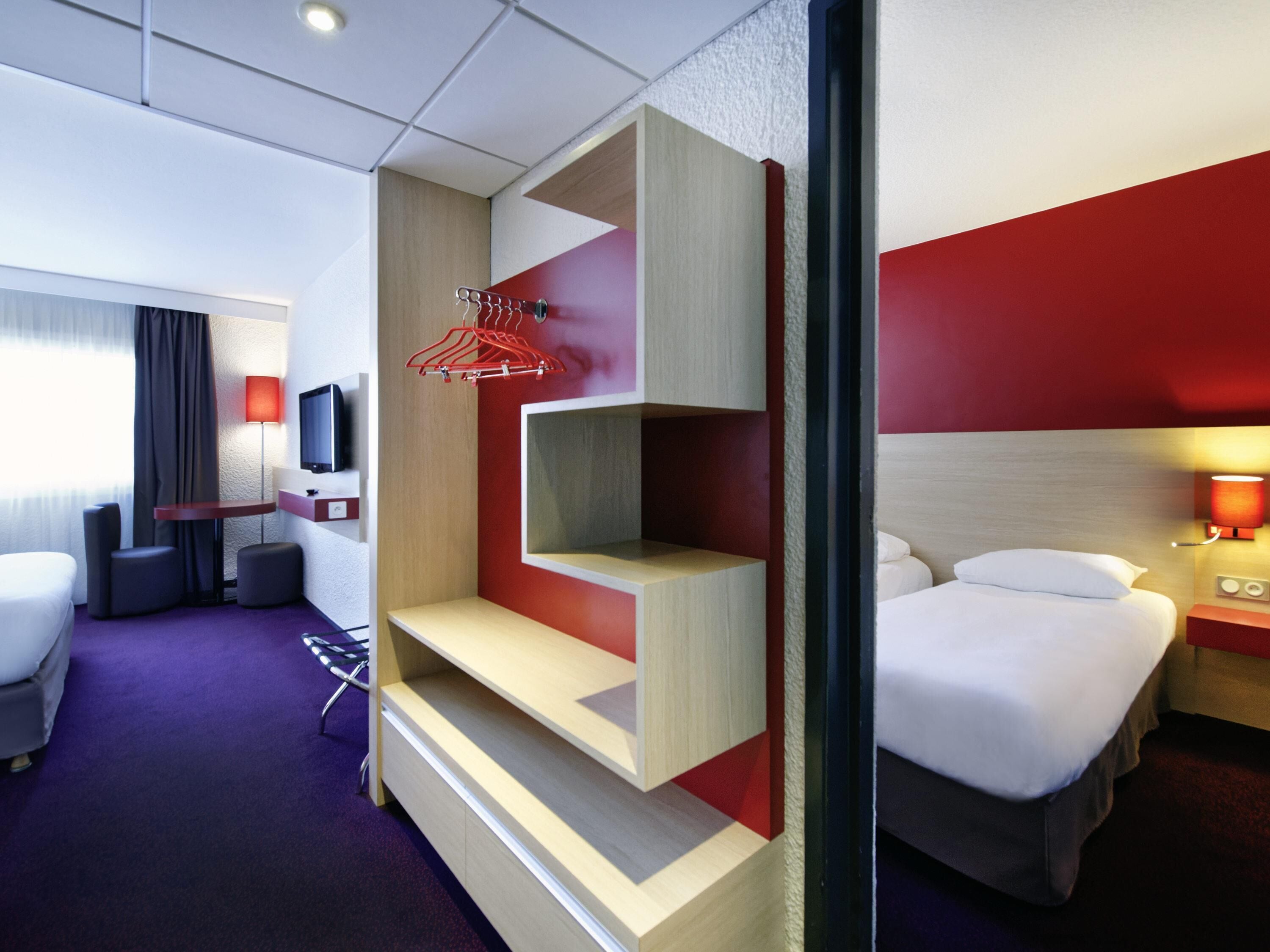 Ameublement personnalisé, bureau, rideaux occultants