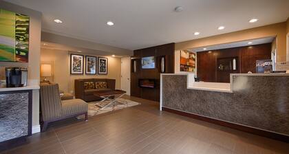 Best Western Carmel's Town House Lodge