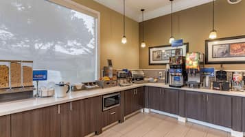 Free daily buffet breakfast