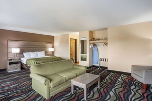 Desk, blackout curtains, iron/ironing board, free WiFi - Quality Inn Cedar Rapids South (Cedar Rapids)
