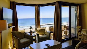 Deluxe Suite, 2 Double Beds with Sofabed | Individually decorated, individually furnished, iron/ironing board