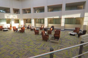 Lobby - Holiday Inn Scranton East - Dunmore by IHG (Scranton)