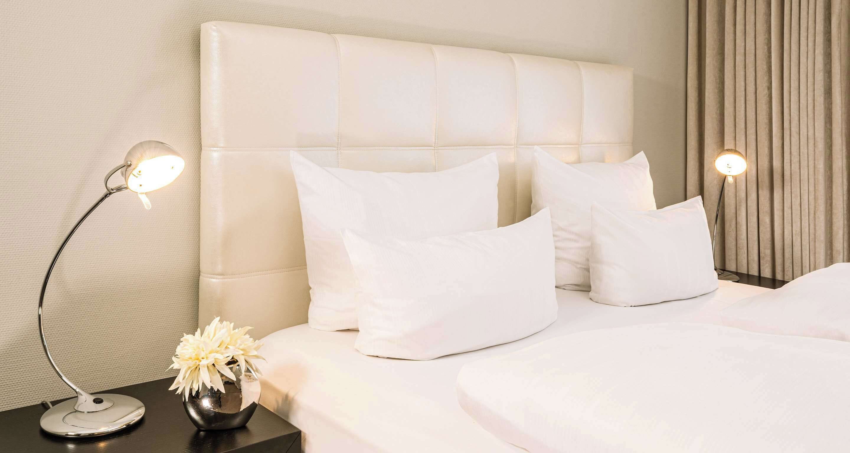 Chambre Supérieure, 1 lit double | Literie de qualité supérieure, coffres-forts dans les chambres, bureau