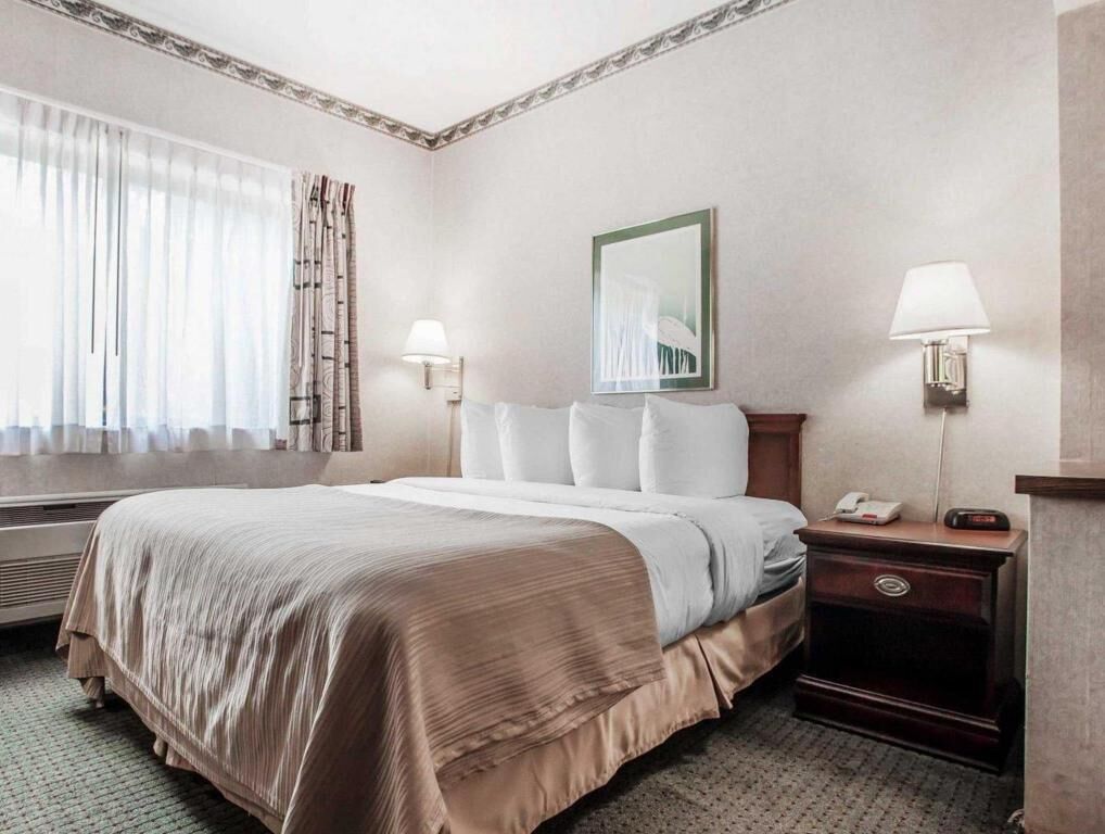 Individually furnished, iron/ironing board, free WiFi, bed sheets