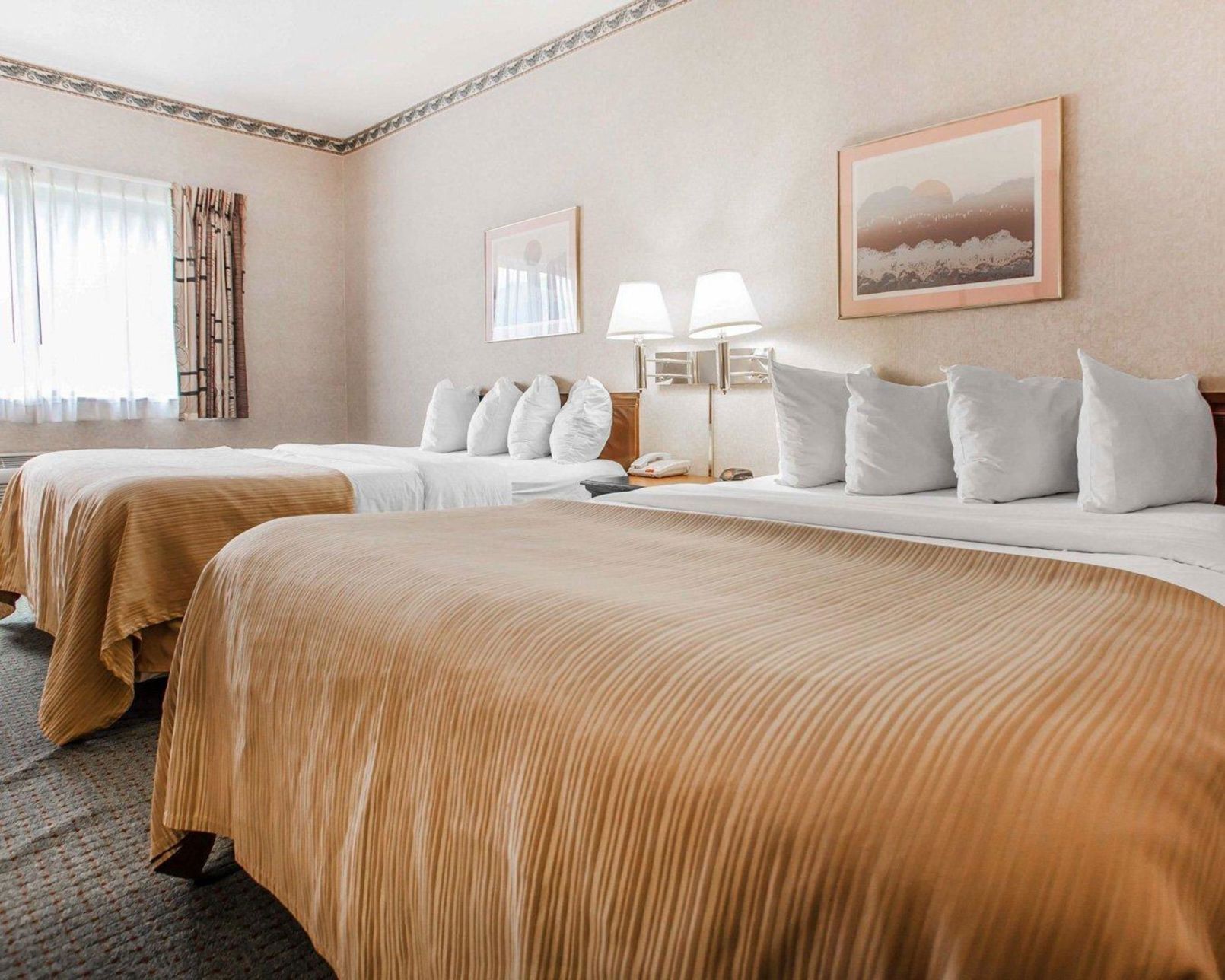 Individually furnished, iron/ironing board, free WiFi, bed sheets