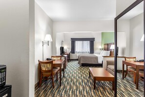 Individually furnished, iron/ironing board, free WiFi, bed sheets - Quality Inn Beloit (Beloit)