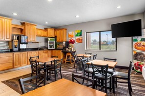 Sudah termasuk sarapan prasmanan