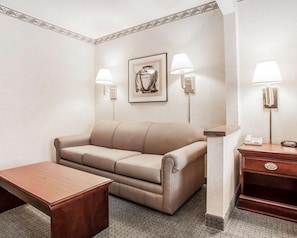Standard Room, 1 King Bed, Non Smoking | Individually furnished, iron/ironing board, rollaway beds, free WiFi