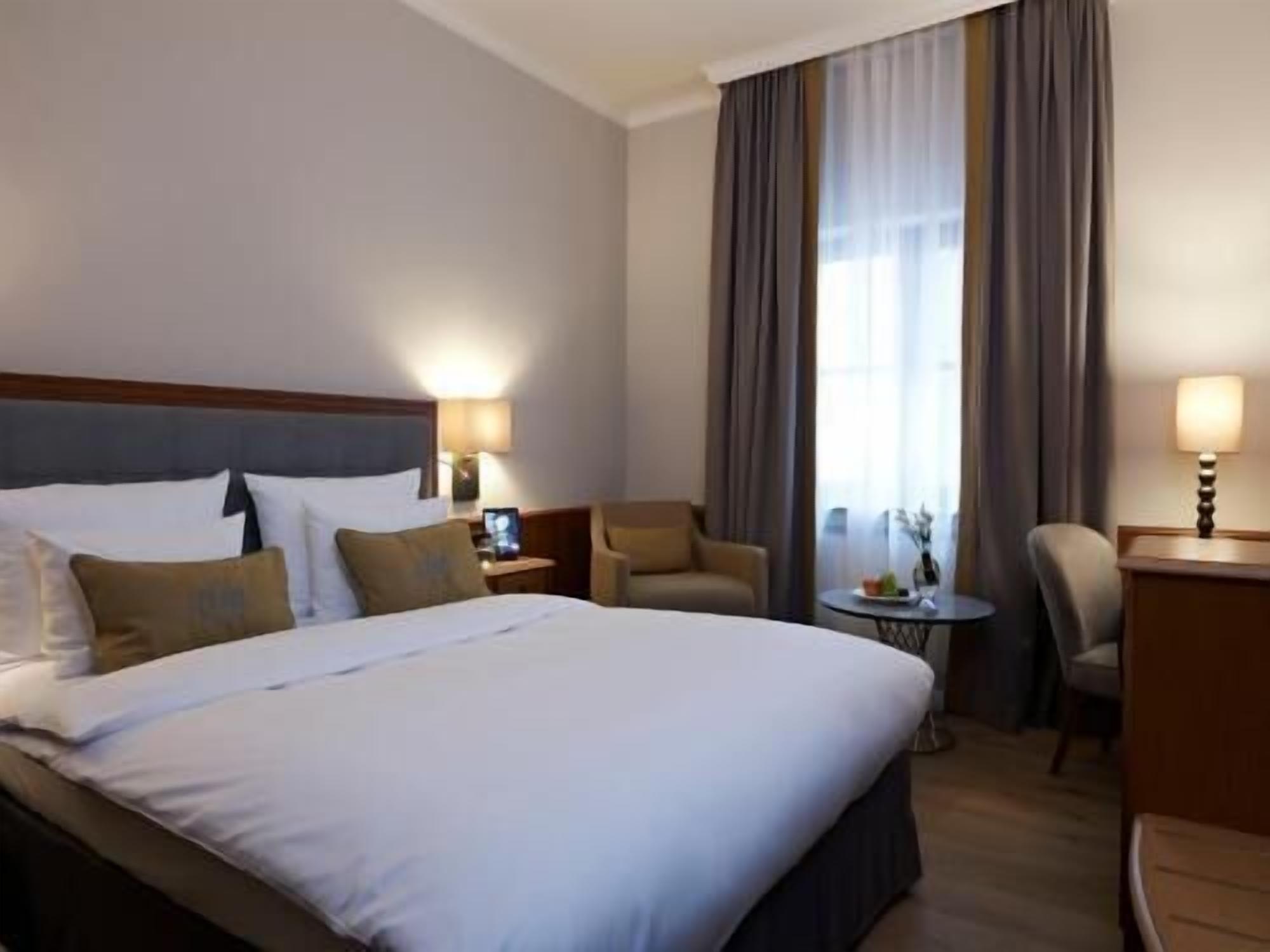 Literie de qualité supérieure, minibar, coffres-forts dans les chambres