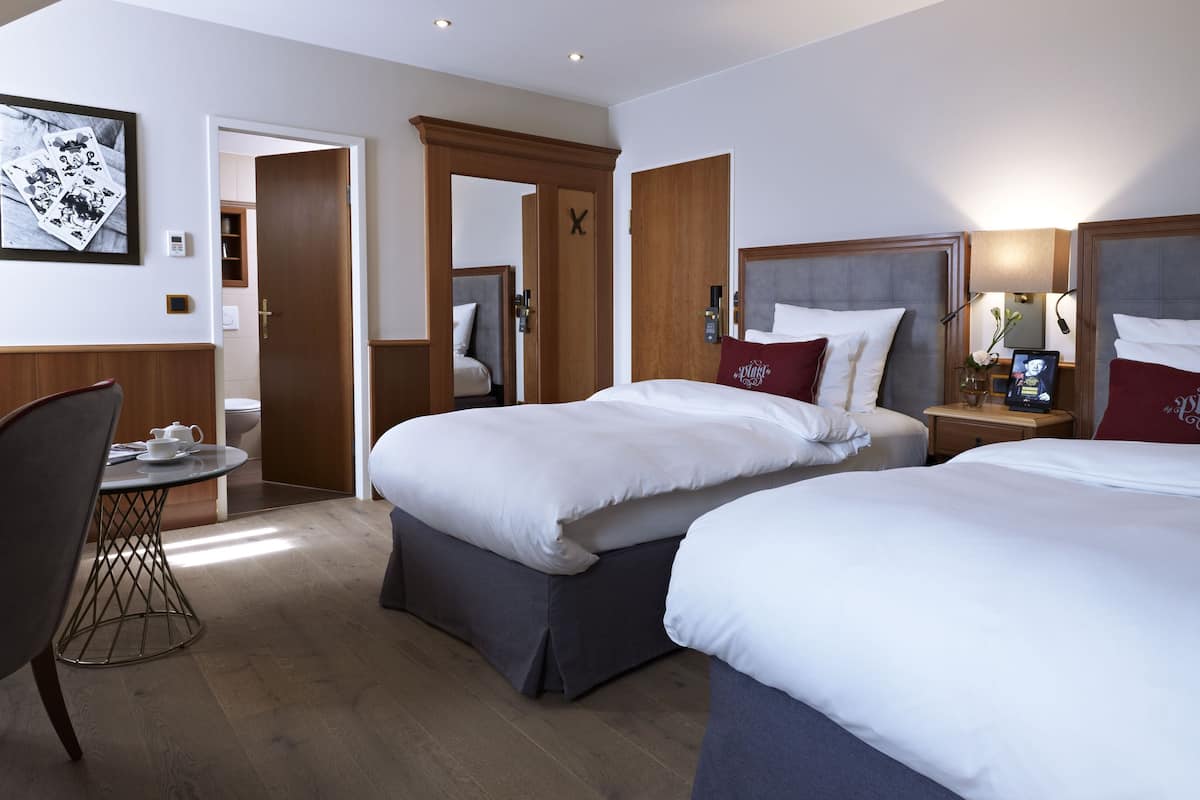 Ropa de cama de alta calidad y minibar