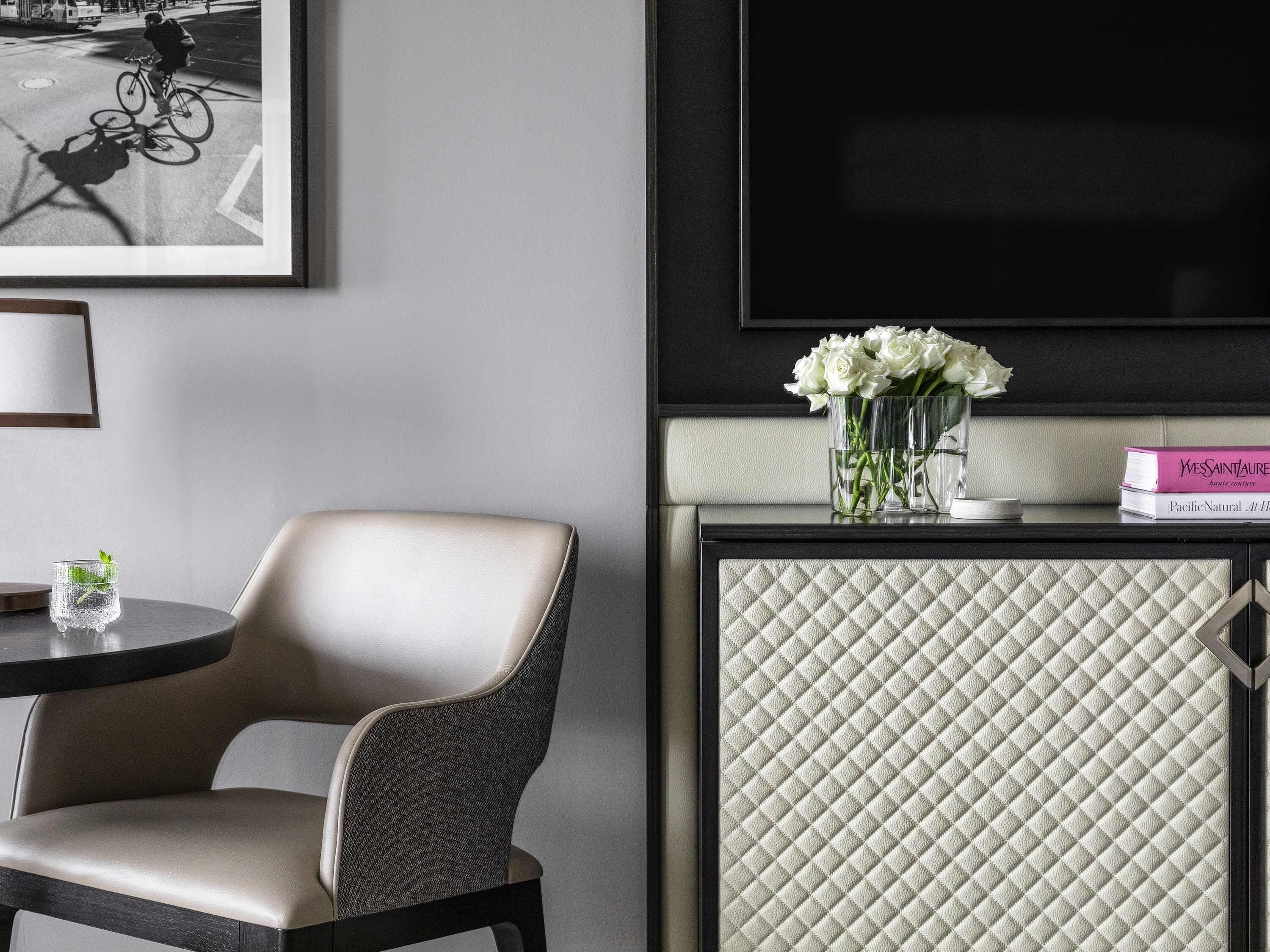 Premium bedding, pillow-top beds, minibar, in-room safe