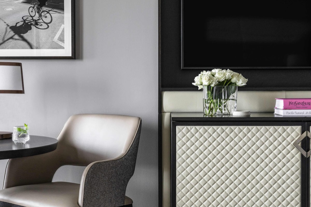 Premium bedding, pillow-top beds, minibar, in-room safe