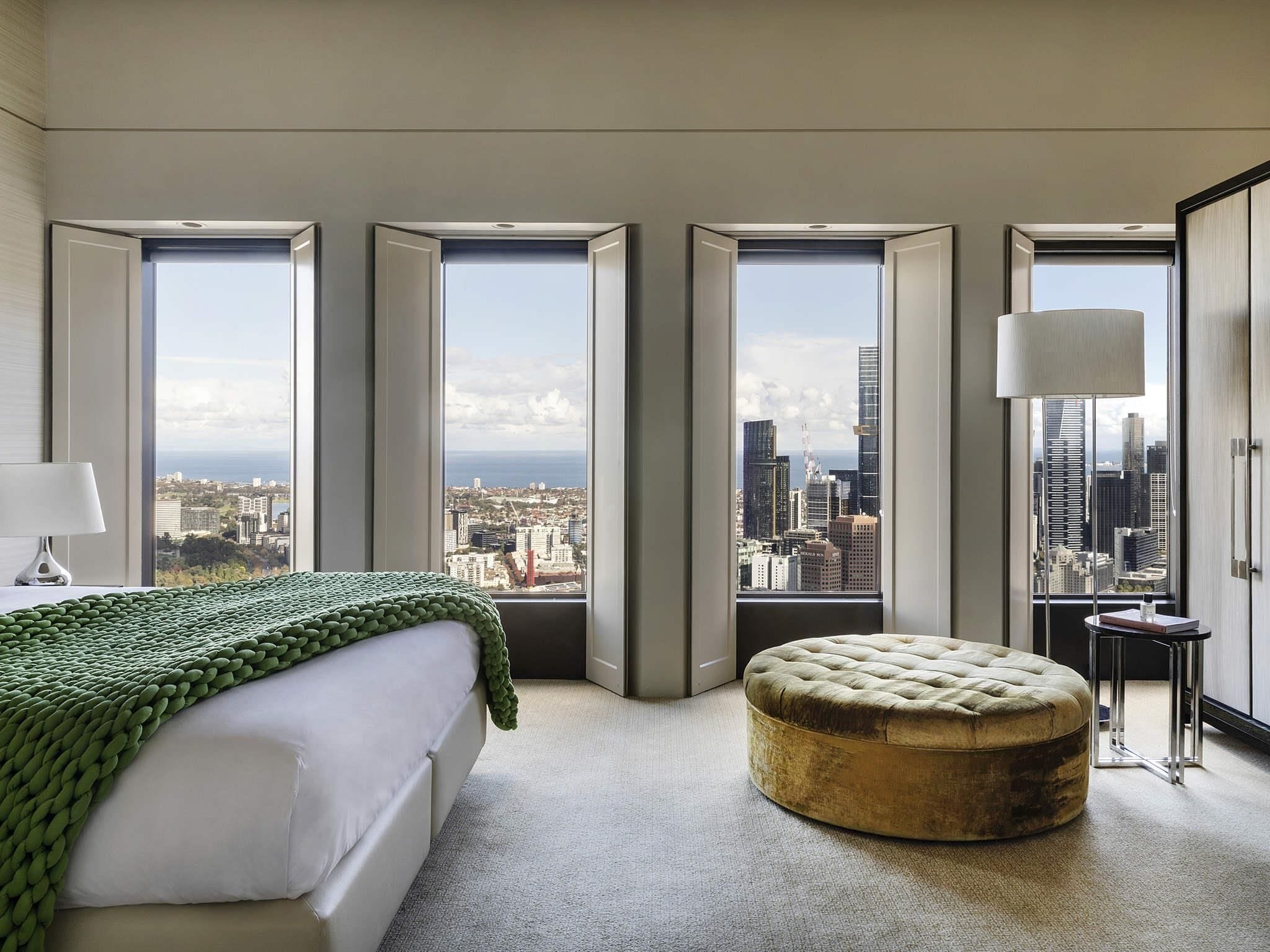 Opera Suite Residence | Premium bedding, pillowtop beds, minibar, in-room safe