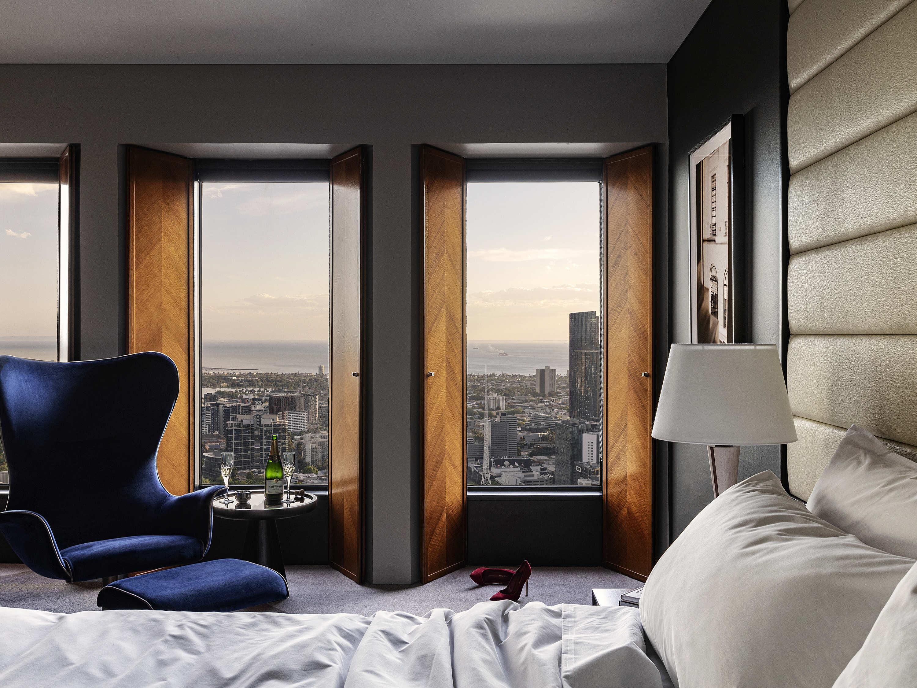 Chambre Supérieure, 1 très grand lit, vue fleuve