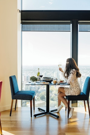 Breakfast, lunch, dinner served; Modern European cuisine