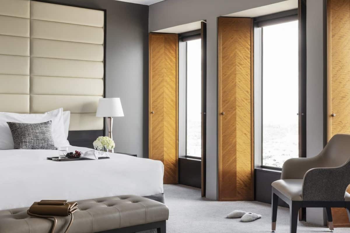 Junior Suite, 1 King Bed, Bay View, Corner | 1 bedroom, premium bedding, pillowtop beds, minibar