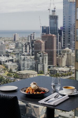 Breakfast, lunch, dinner served; Modern European cuisine 