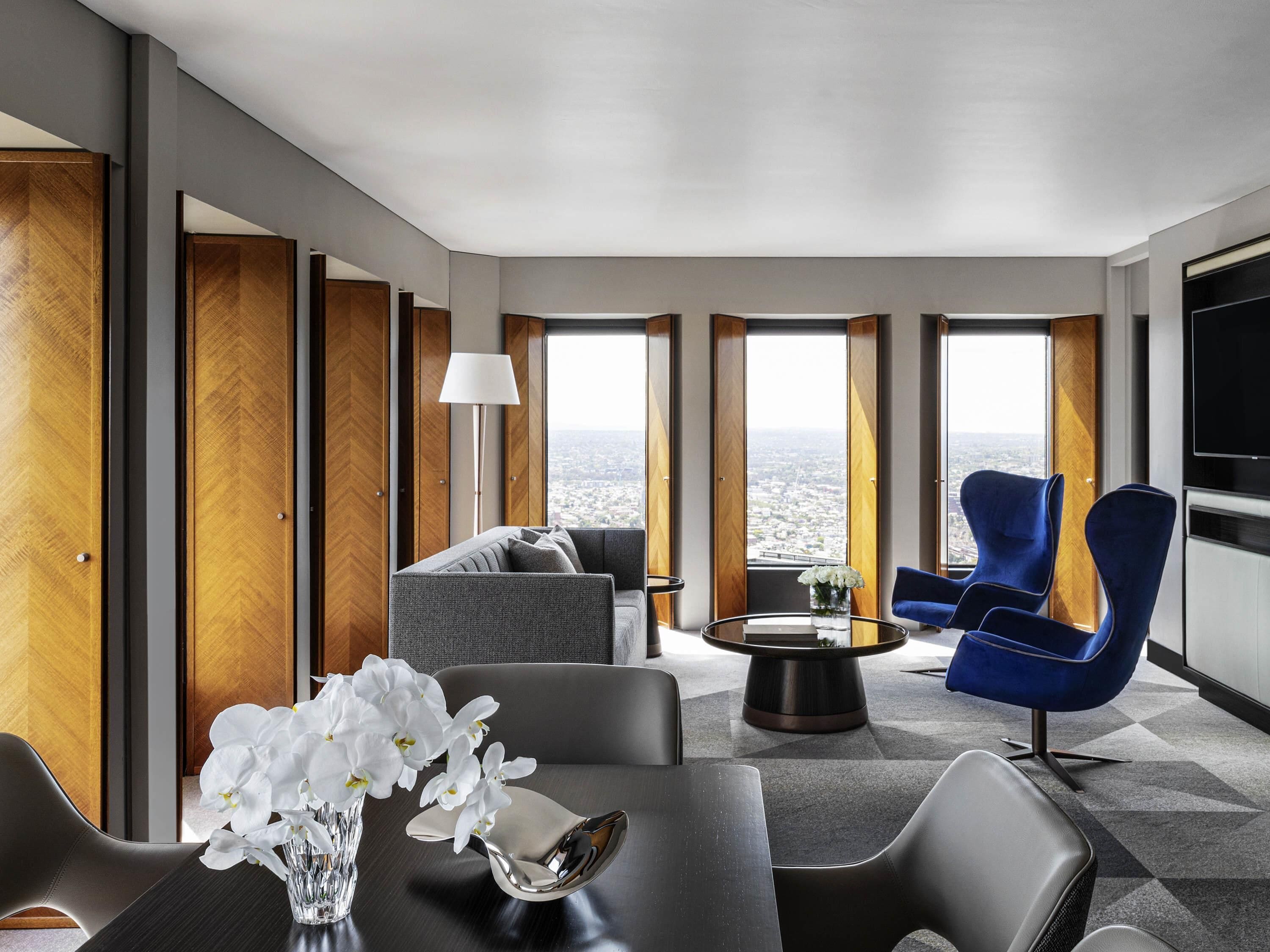 Club Suite, 1 King Bed, City View, Corner (Prestige Suite, Club Sofitel Access)