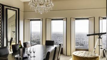 Imperial Suite Residence | Premium bedding, pillow-top beds, minibar, in-room safe